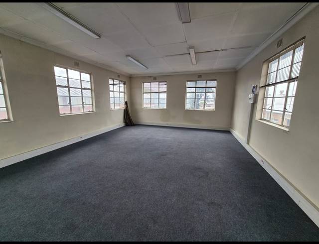 170M² WAREHOUSE TO LET IN WADEVILLE